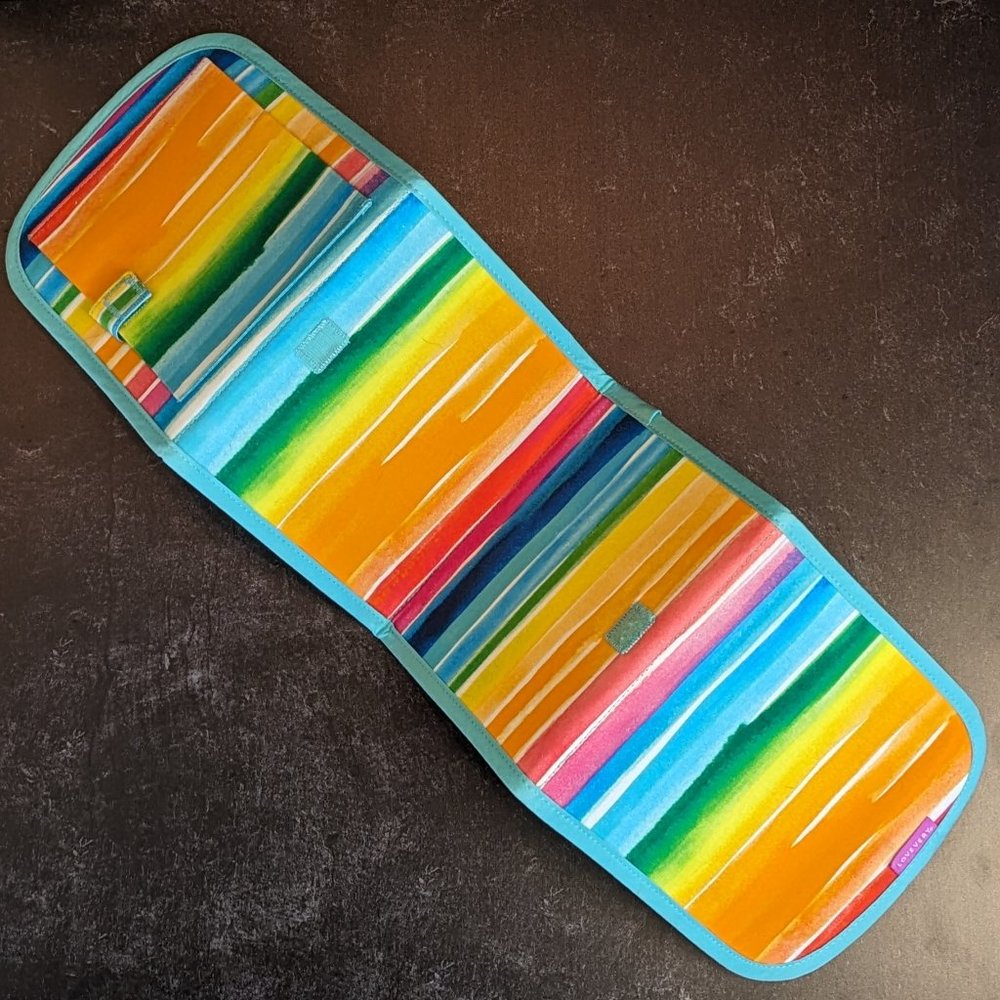 Lovevery Standing Card Holder